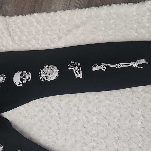 Hot Topic Black Anatomy Patches Stinger Jeans Men's Size 40 - Picture 5 of 10